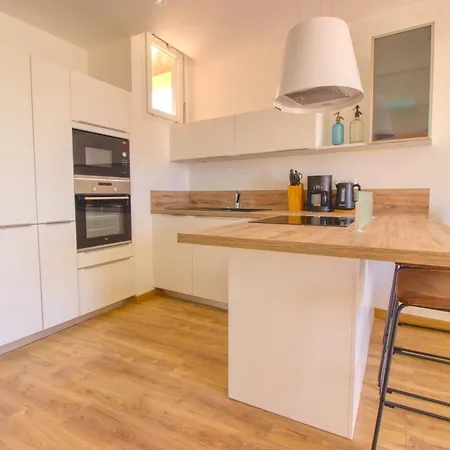 Croisette - 4 Personnes - Vue Apartment Cannes