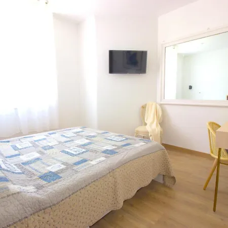 Croisette - 4 Personnes - Vue Apartment Cannes